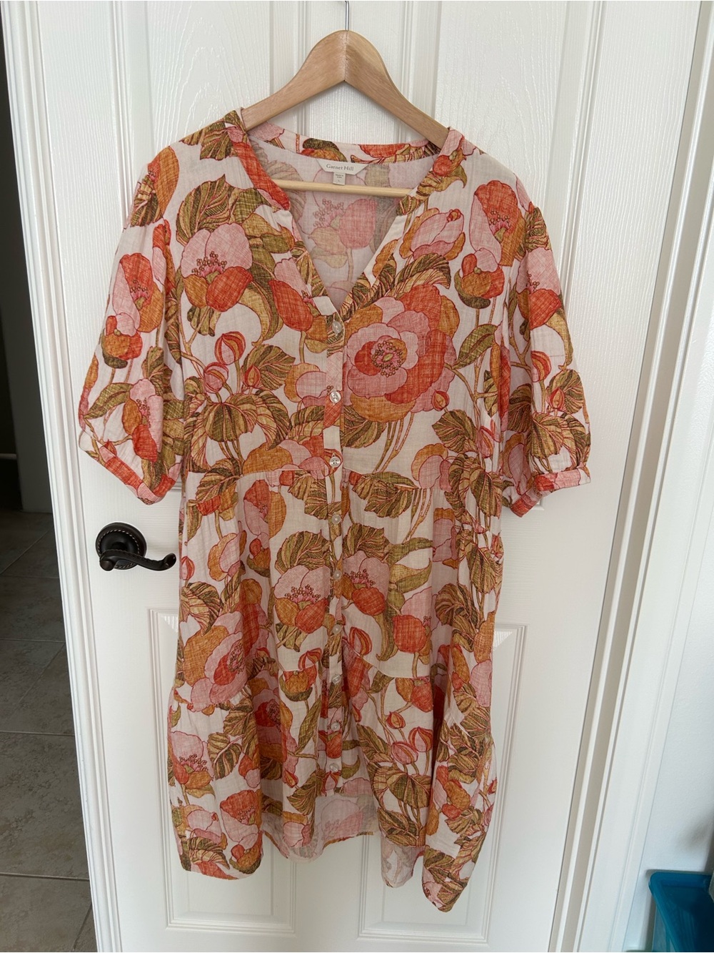 Garnet Hill Floral V-Neck Short Sleeve midi Dress, size large